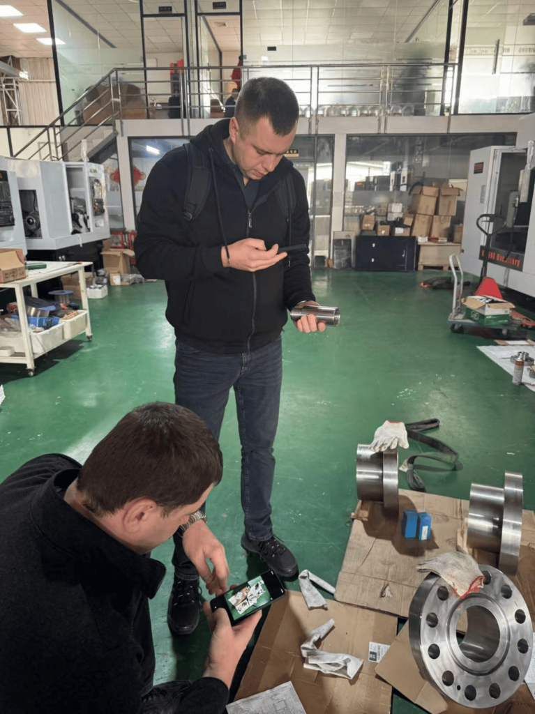 Belarusian oil experts inspecting HIRUNG machine tools, December 2024.