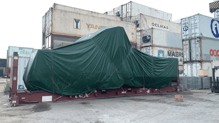 HIRUNG transporting a SP4027 CNC gantry machining center by sea. The weight of the machine tool is 40 tons